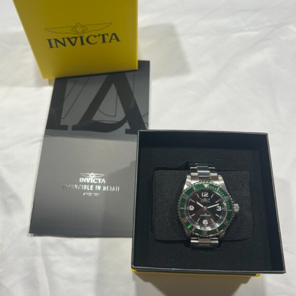 Beautiful New INVICTA Men's Watch #49338 - Picture 4 of 12
